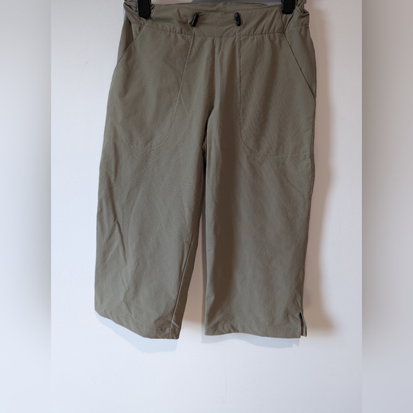 Sugoi Beige Outdoor Capri's with Adjustable Waist - Picture 1 of 7